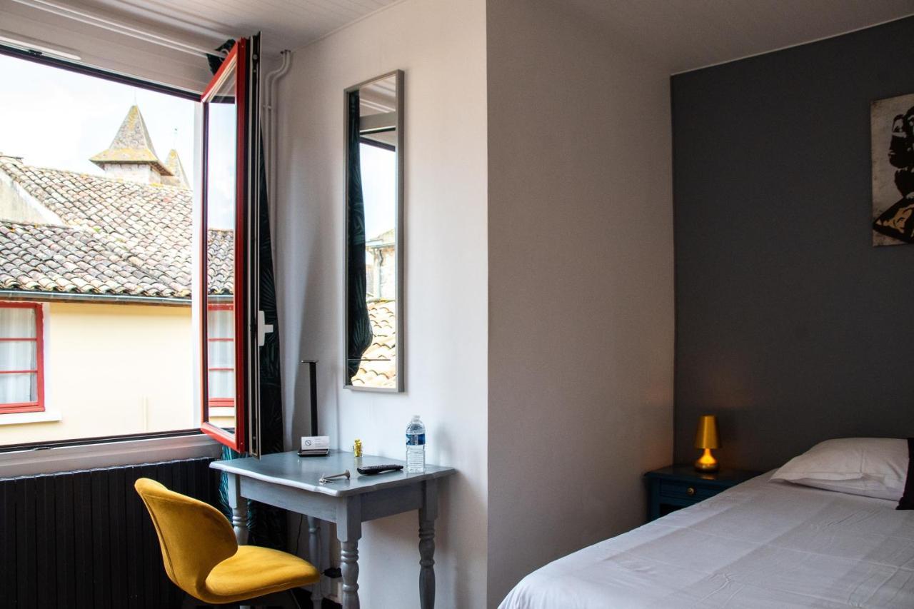Hotel & Gastronomie - La Table De L'Europe Villeréal Kültér fotó
